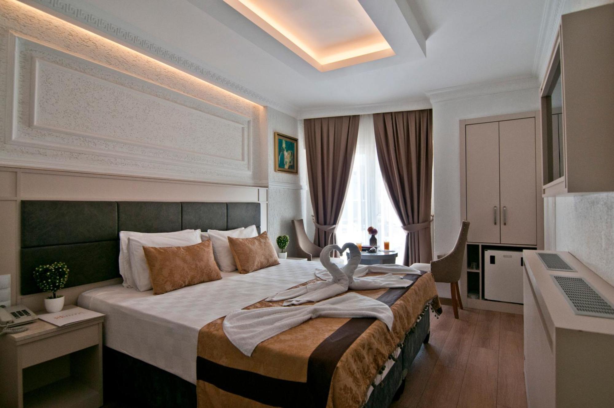 Royce Hotel Istanbul Exteriör bild