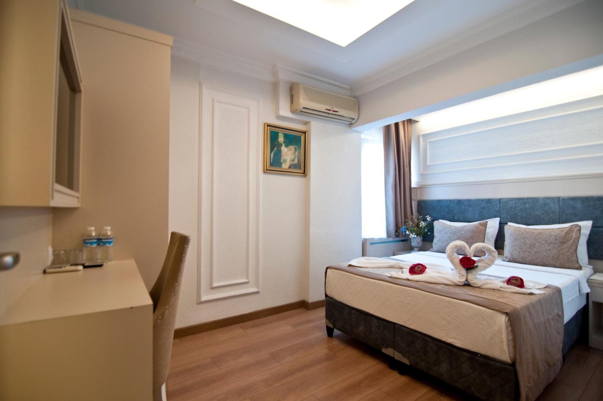 Royce Hotel Istanbul Exteriör bild