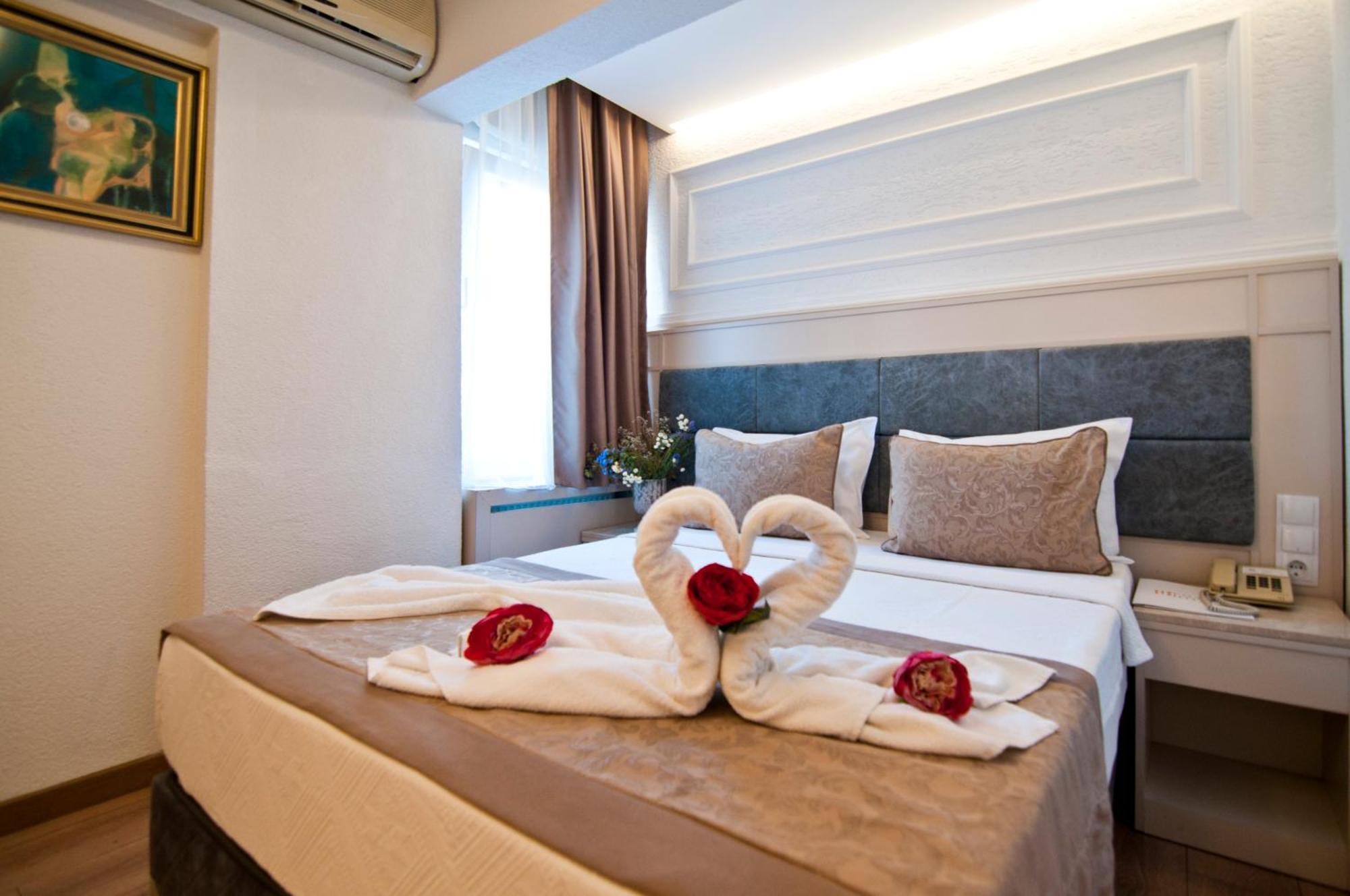 Royce Hotel Istanbul Exteriör bild